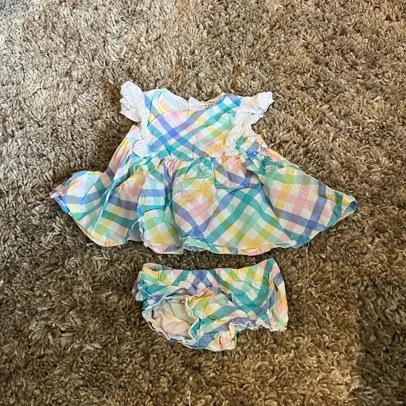 Crown & ivy baby ‎ pastel outfit - Picture 2 of 4